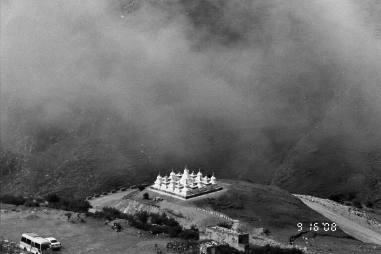 B&W-Stupas in the midst.jpg
